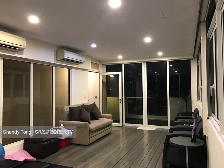 Luxus Hills thumbnail photo